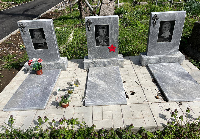 Власти Краснодара рассказали, как установить на могилах ветеранов красные звезды 