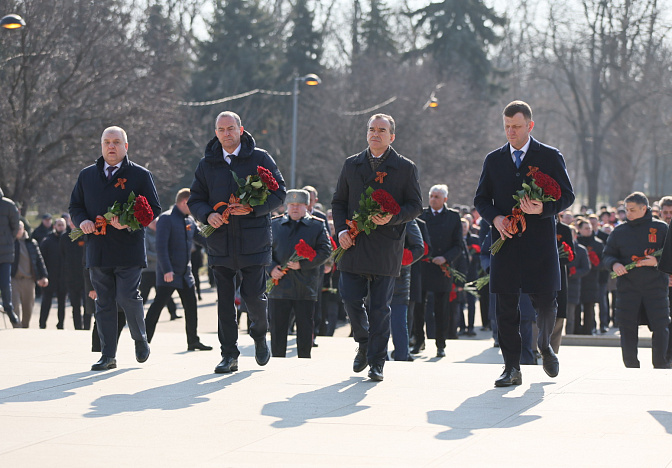 Руководители Кубани и Краснодара почтили память жертв фашизма