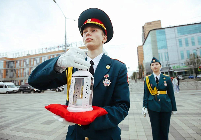 Патриотическая эстафета «Свеча памяти» завершилась в Краснодаре