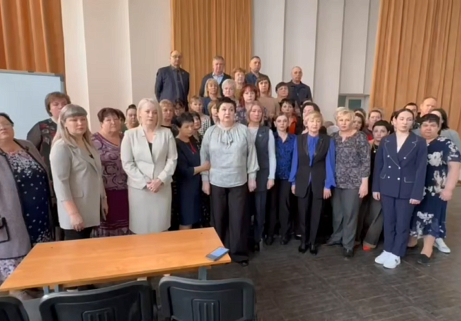 Видео в поддержку библиотекаря сняли педагоги и ученики в Новопокровском районе