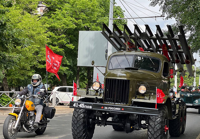 Опубликованы кадры первой репетиции Парада Победы в Новороссийске