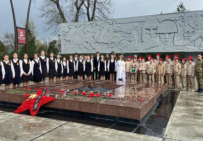В патриотической акции «Свеча памяти» приняли участие 16 школ Краснодара