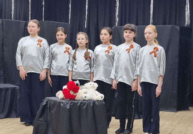 Школьники показали постановку «Дети войны» к 80-летию Победы в Краснодаре